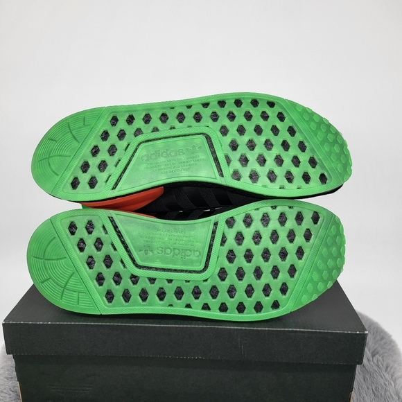 New Adidas NMD_R1 V2 'Glow In The Dark' Men's Running Shoes Size 11.5 - Picture 9 of 9